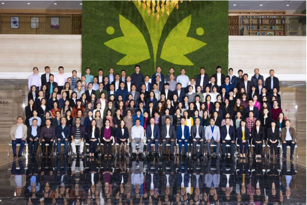 凝心聚力穩(wěn)發(fā)展，勠力同心謀新篇